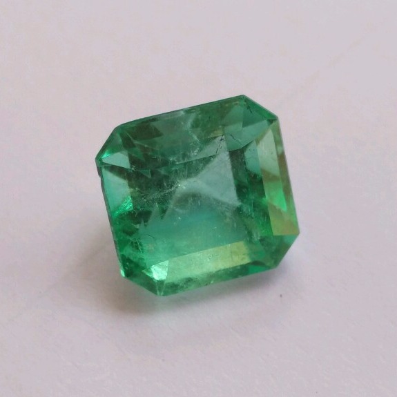 6.52ct emerald-cut green emerald-panna - Image 3