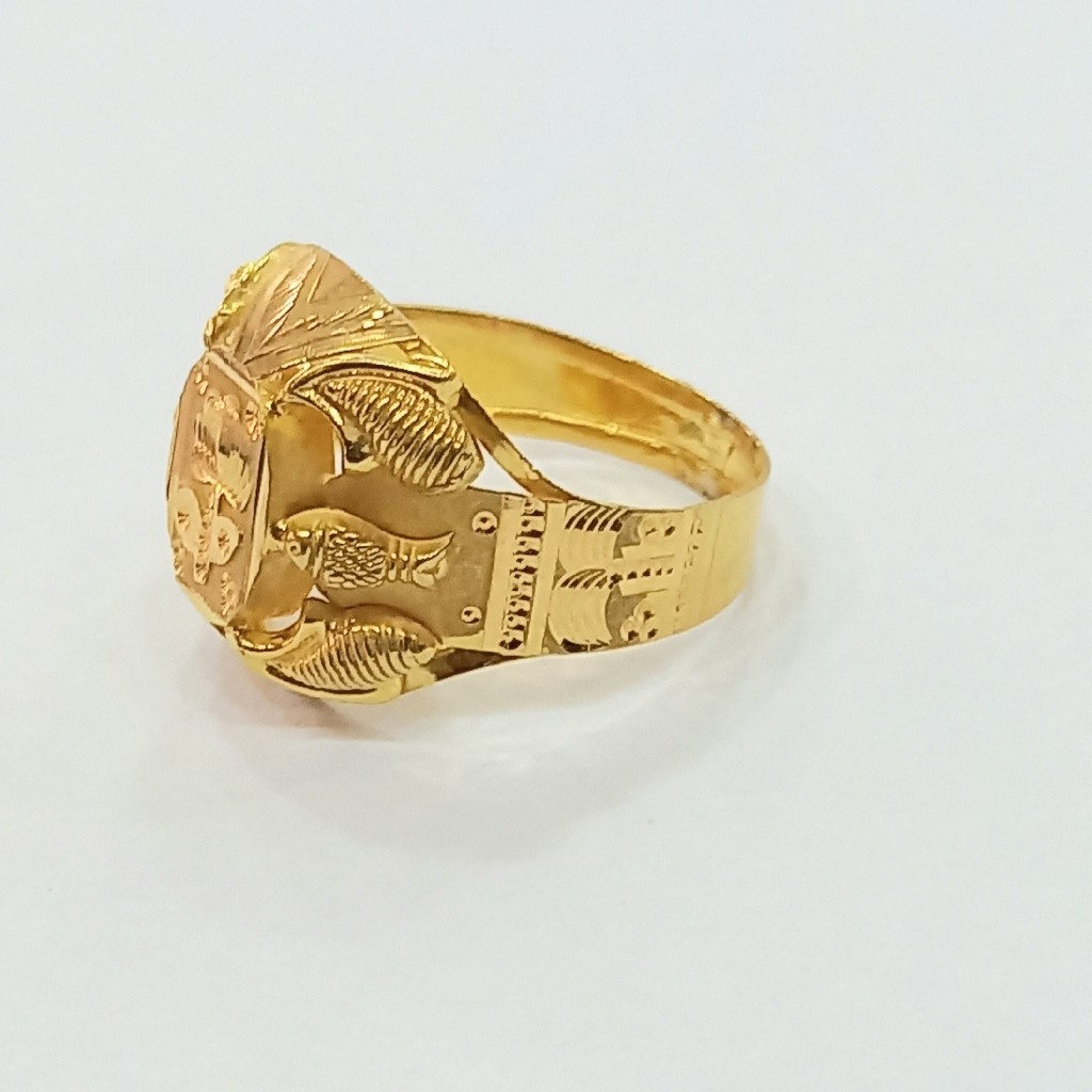 22 K FANCY PLAIN GENTS RING - Image 2