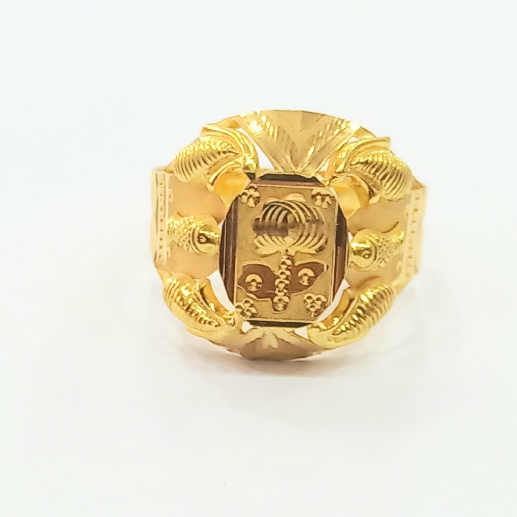 22 K FANCY PLAIN GENTS RING