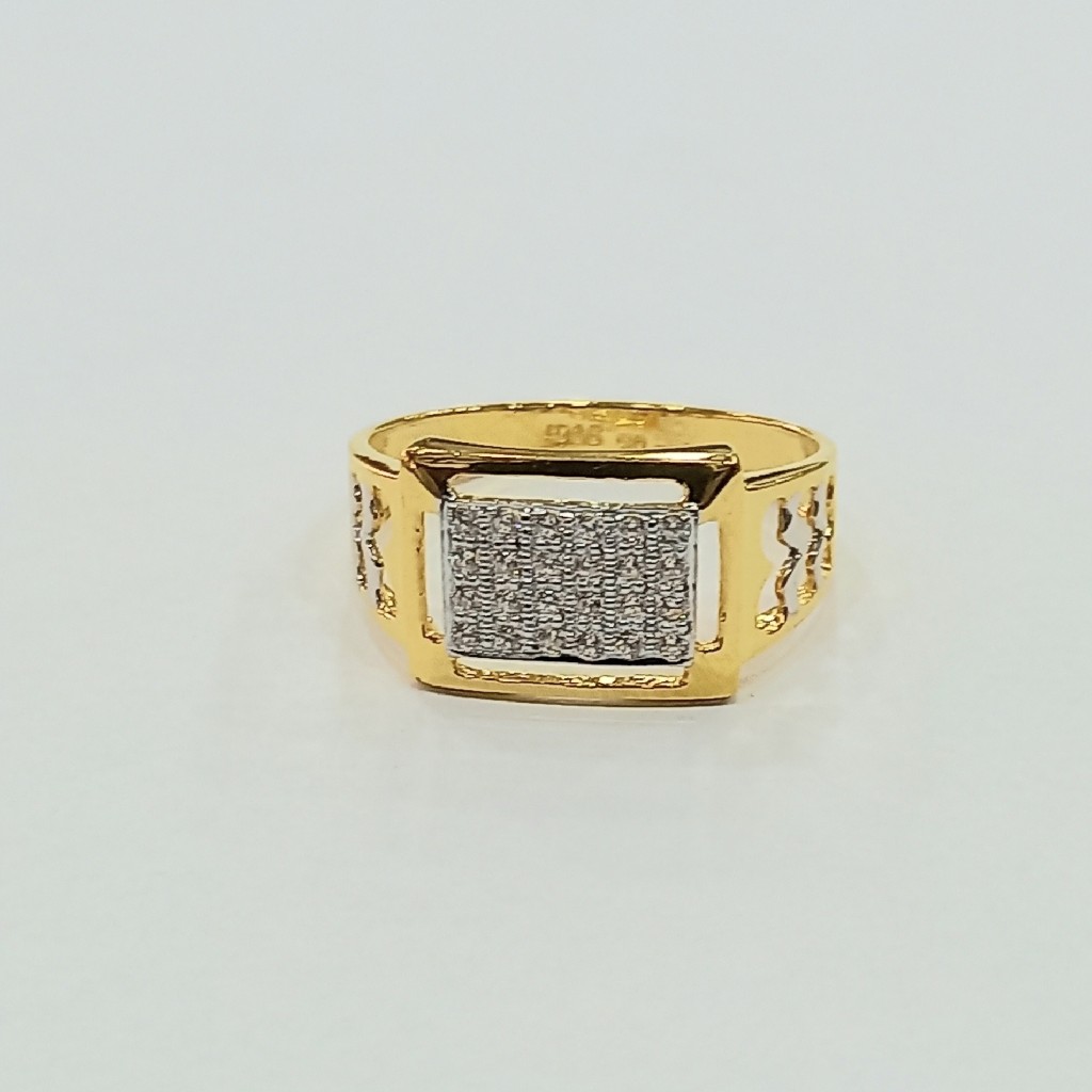 916 HM FANCY DIAMOND GENTS RING