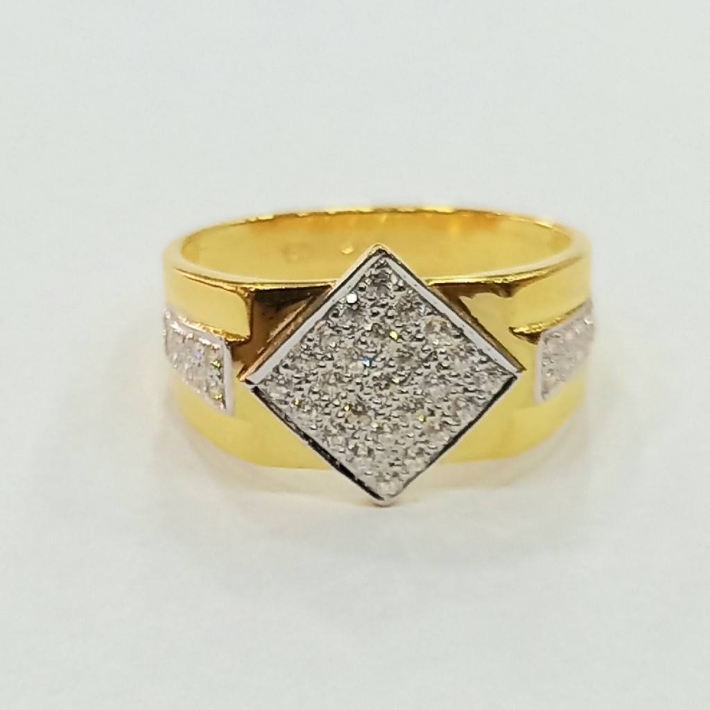 916 HM FANCY DIAMOND GENTS RING