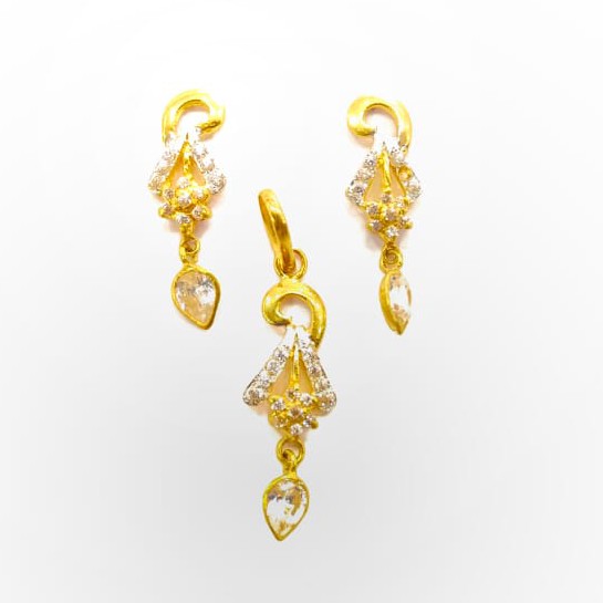 916HM GOLD FANCY LADIES PENDANT SET