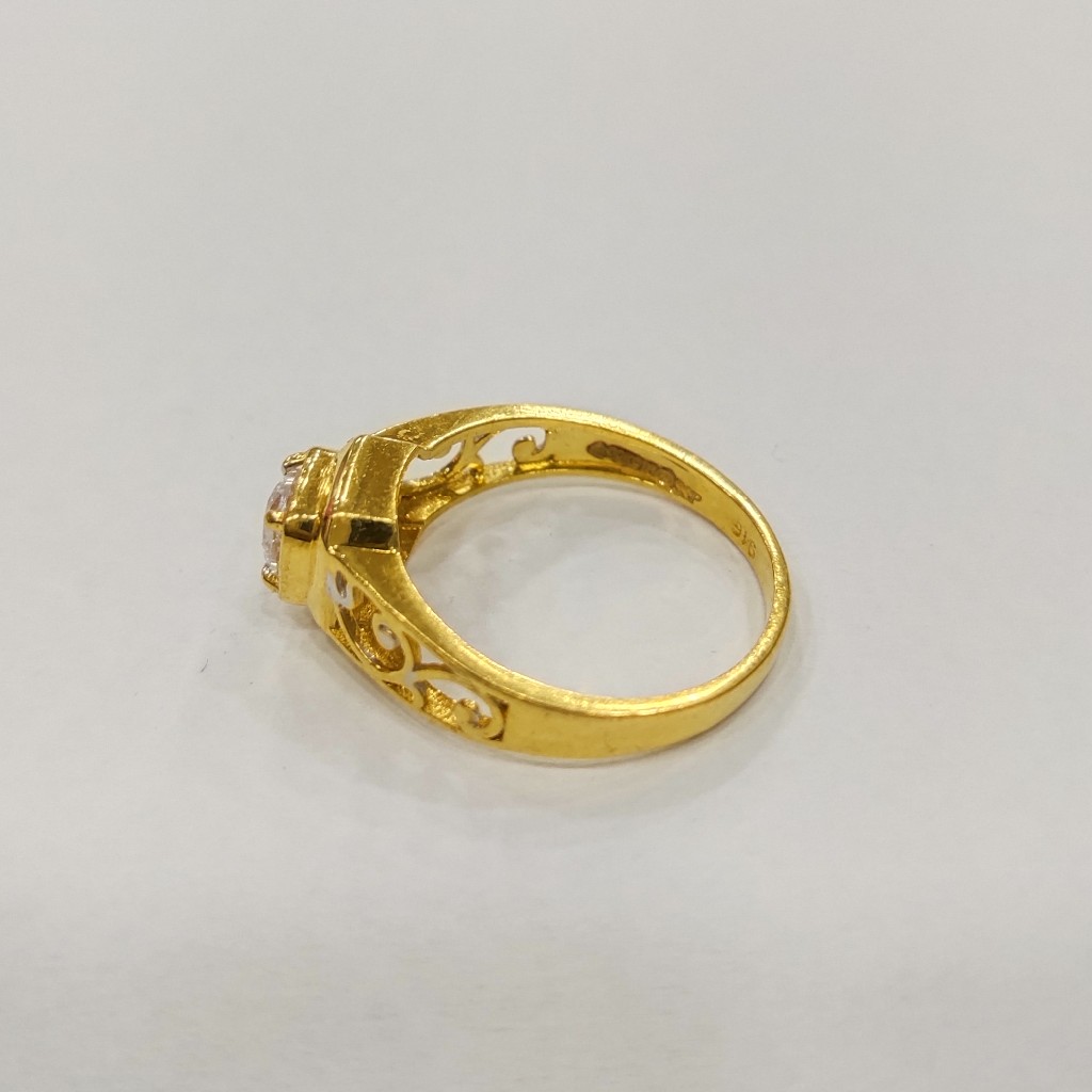 916 HM CERTIFIED GOLD FANCY SINGLE DIAMOND GENTS RING - Image 2