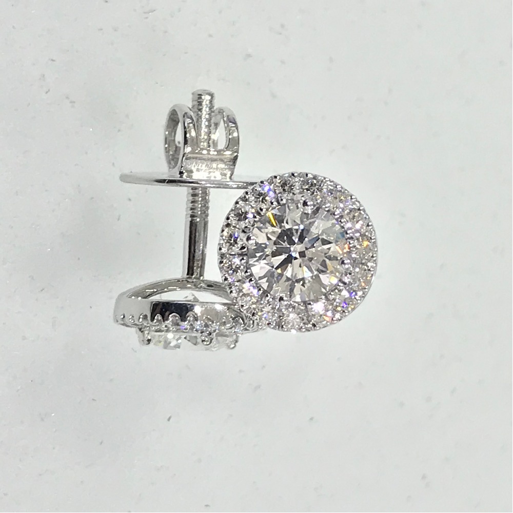 18K White Gold Diamond Solitaire Studs RJEr005