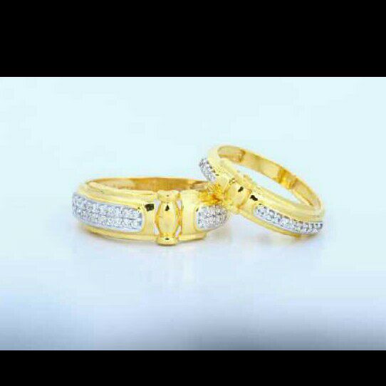 916 Gold Cz Couple Ring