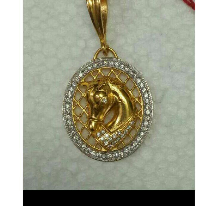 18KT Gold Designer Pendant