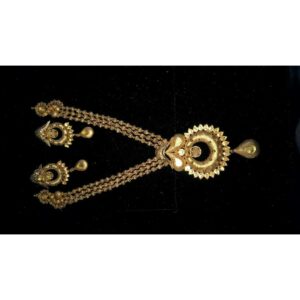 22K / 916 Gold Ladies Polki Vertical Necklace Set