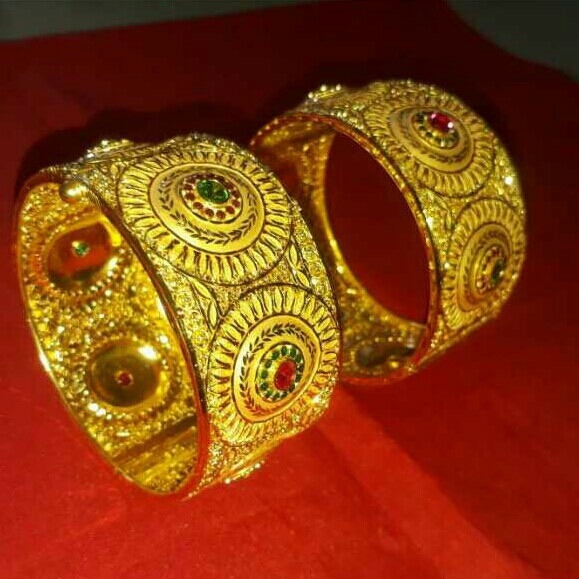 916 Designer Ladies Meenakari Bangles