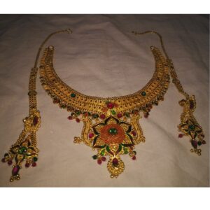 916 Hallmarked Yellow Gold Necklace With Meenakari