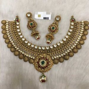 22K / 916 Gold Attractive Bridal Set