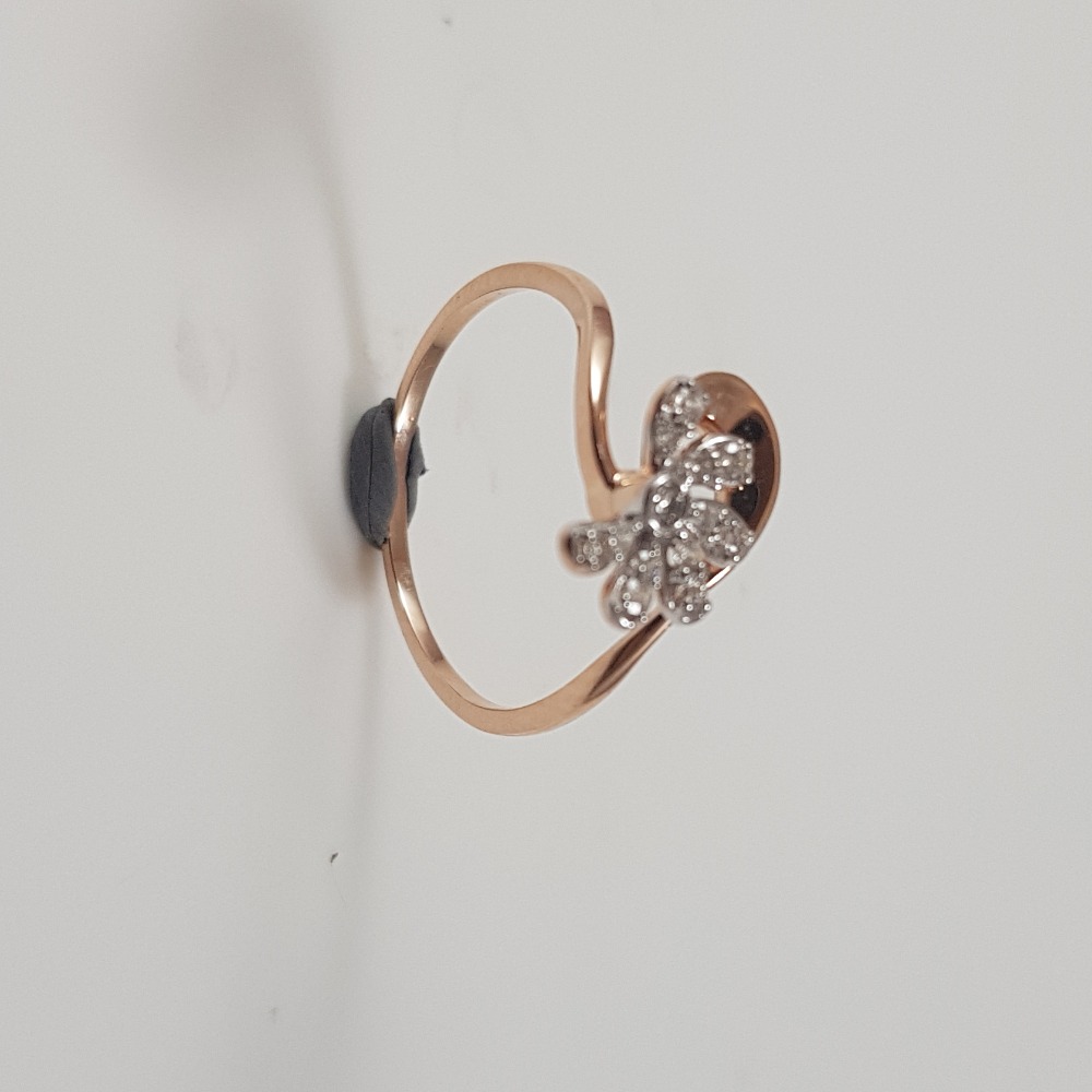 22KT Modern Flower Shaped Diamond Ring - Image 3