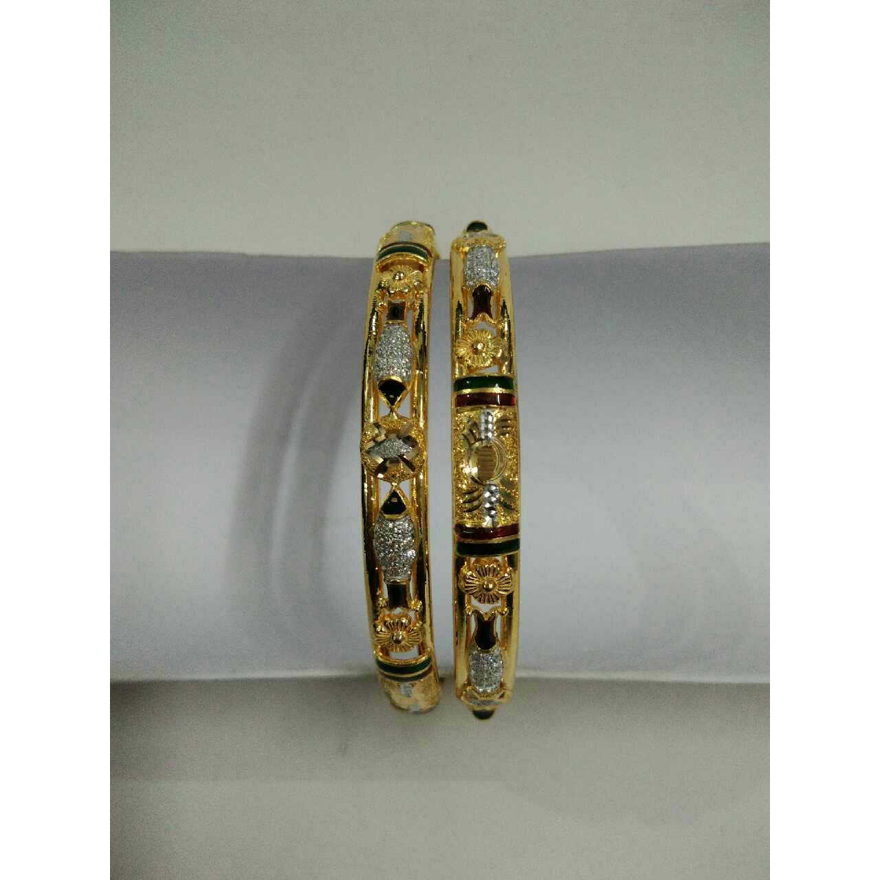 916 Gold Ladies Indian Heart Shaped Charming Kadli