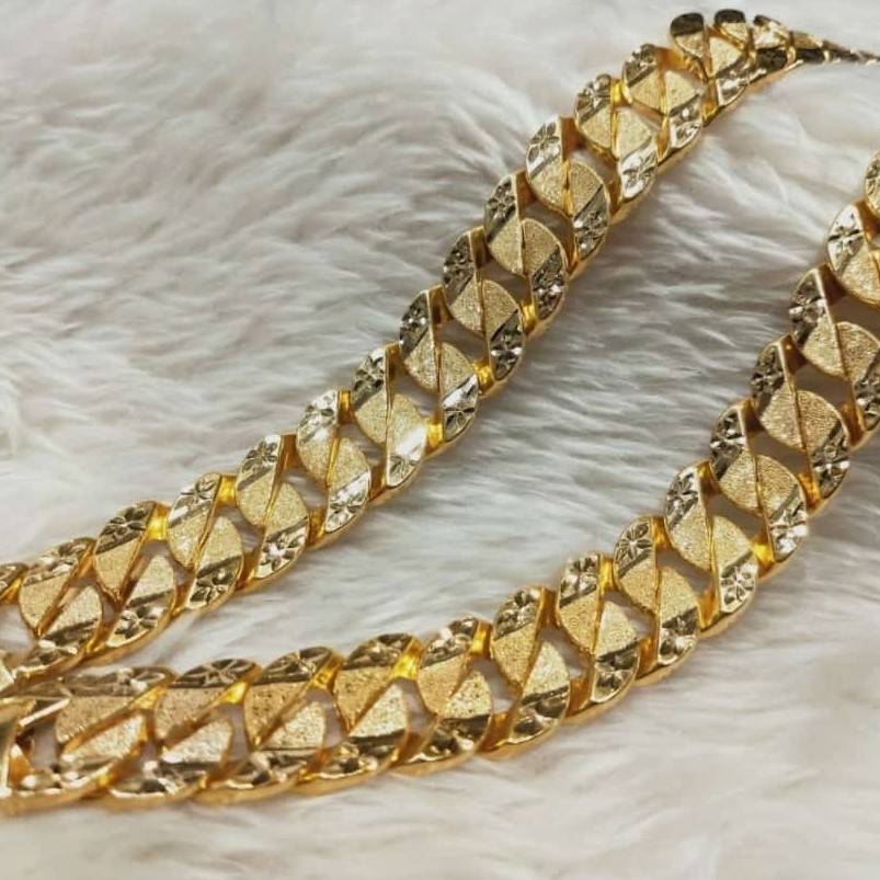 22 carat 916 gold  lucky