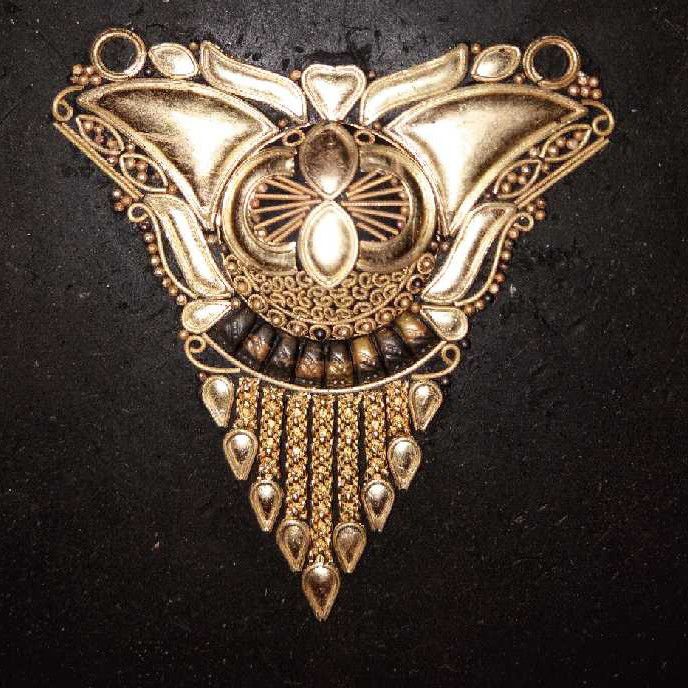 916 Gold Trendy Pendant