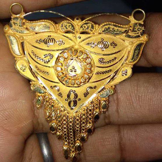 916 Yellow Gold Meenakari Pendant