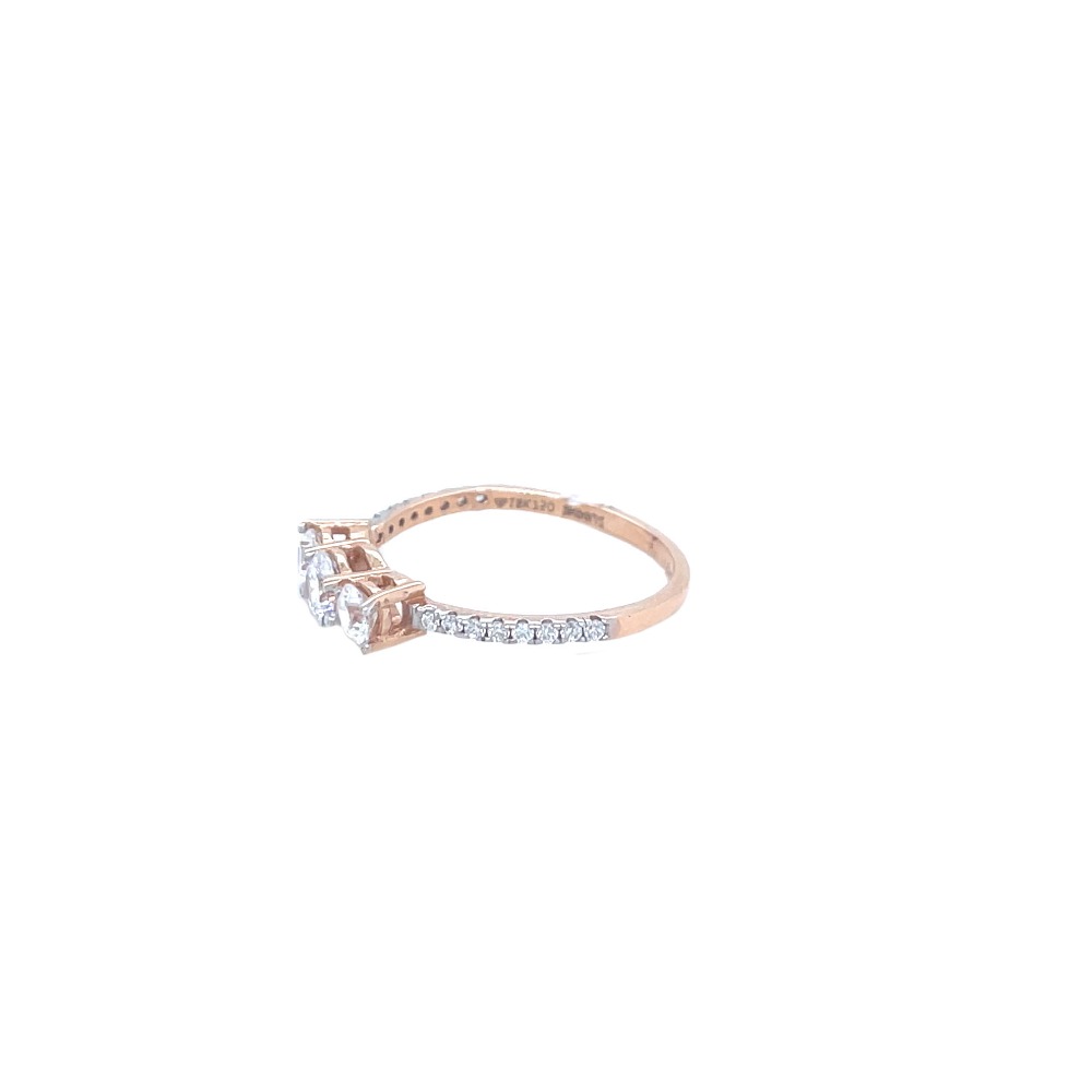 Contemporary casual gold finger ring