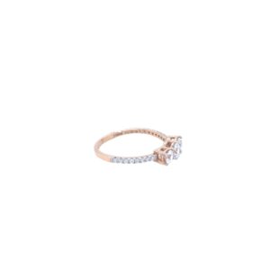 Contemporary casual gold finger ring