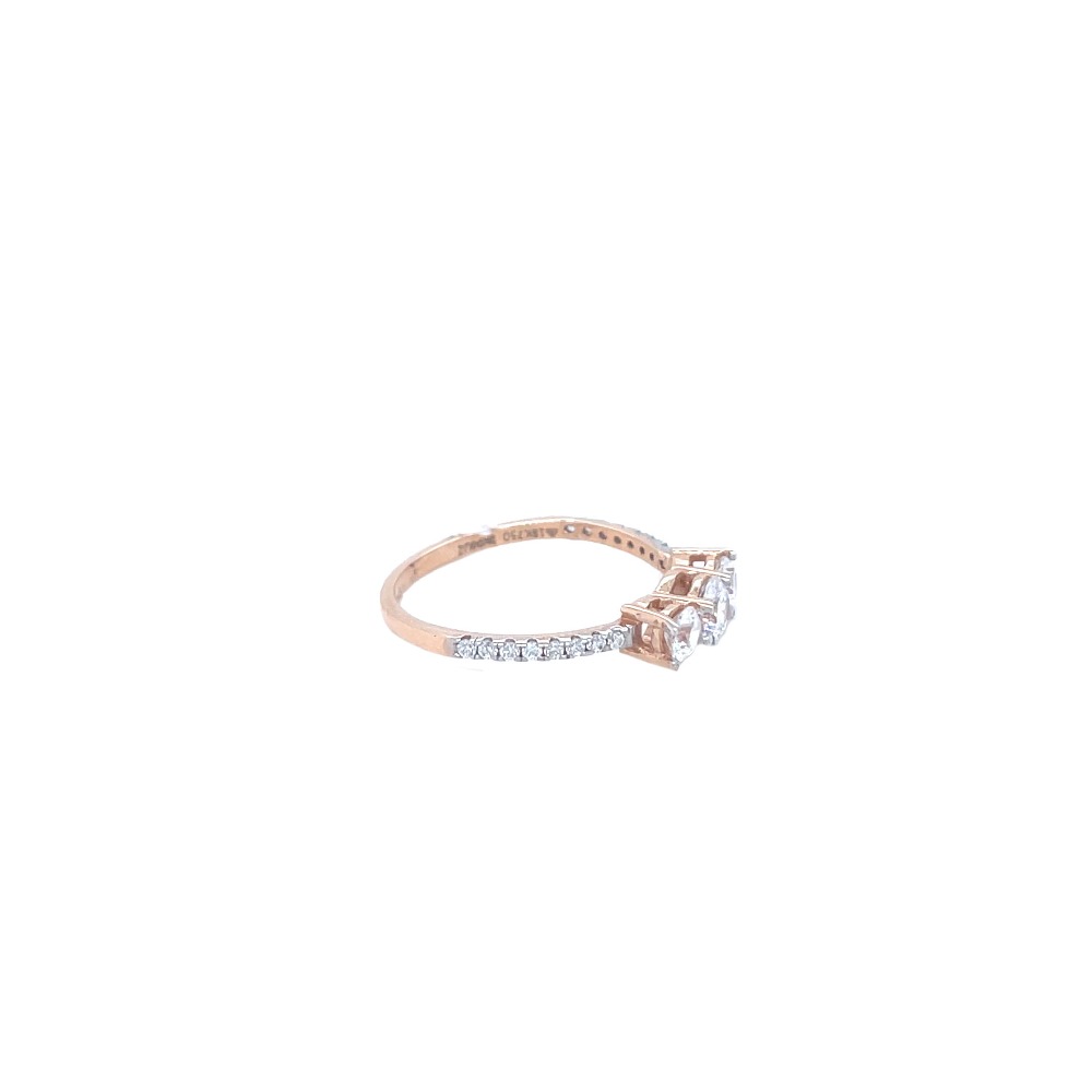 Contemporary casual gold finger ring