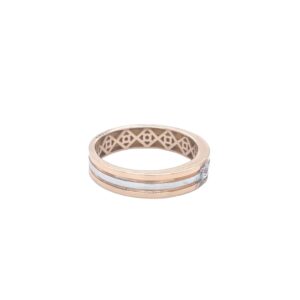 Glittering 18 karat gold