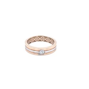 Glittering 18 karat gold