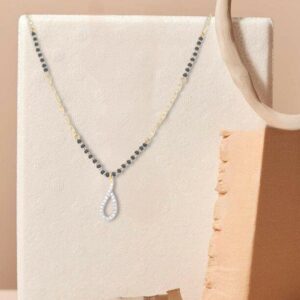 Classy Swirl Gold Mangalsutra