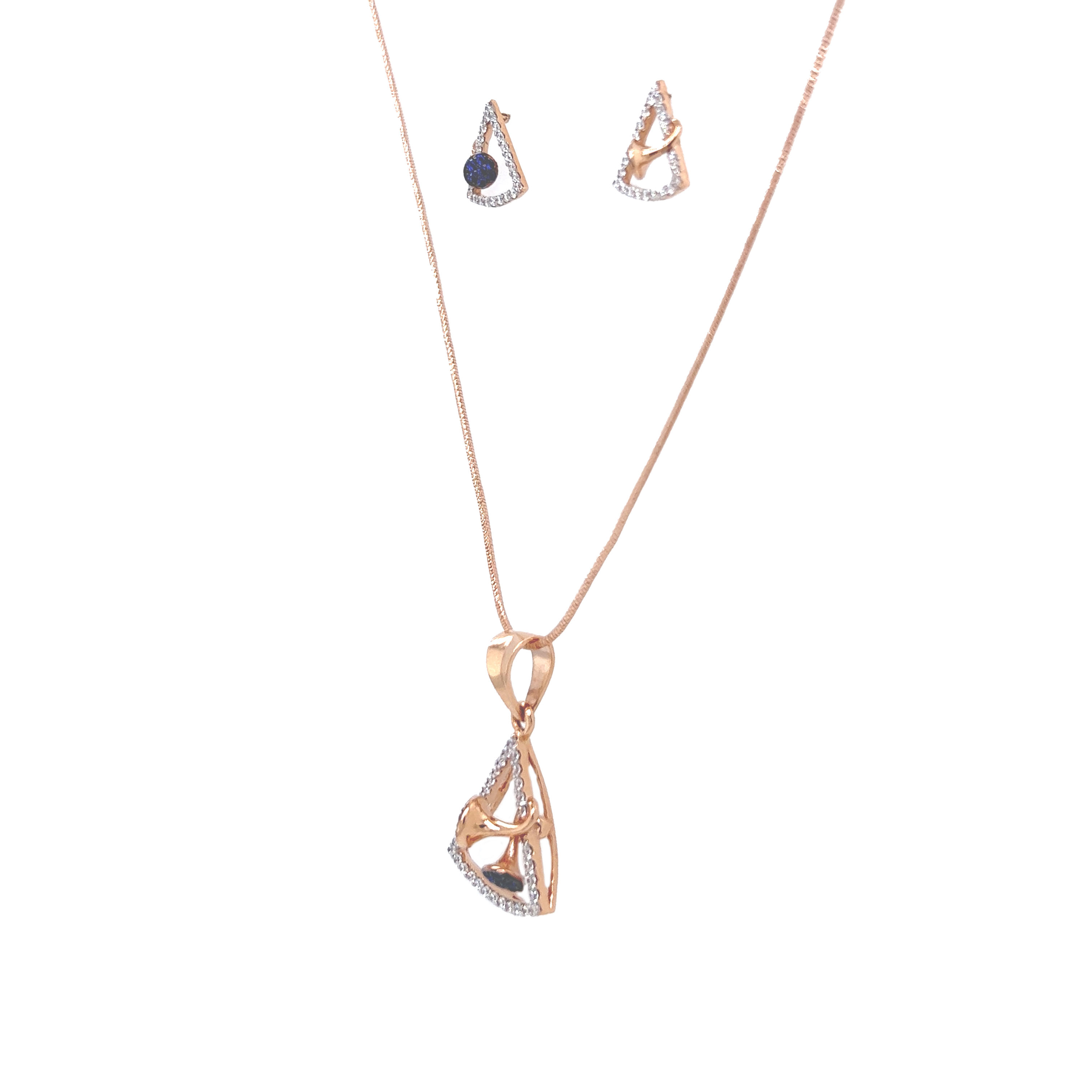 Seamless Circular Diamond Pendant And Earrings Set