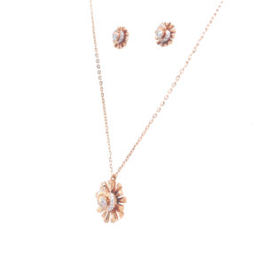 Charming Leaf Pattern Diamond Pendant And Earrings Set