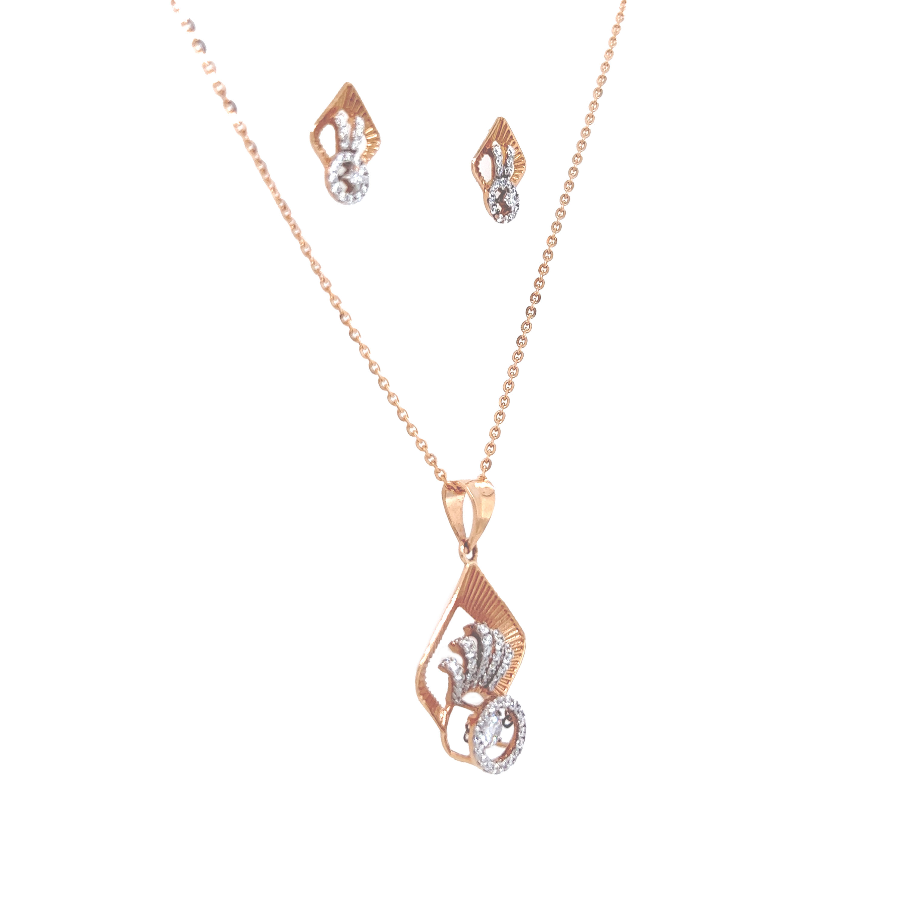 Splendid Gold Pendant And Earrings Set