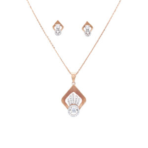 Splendid Gold Pendant And Earrings Set