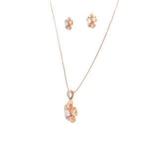 Splendid Gold Pendant And Earrings Set