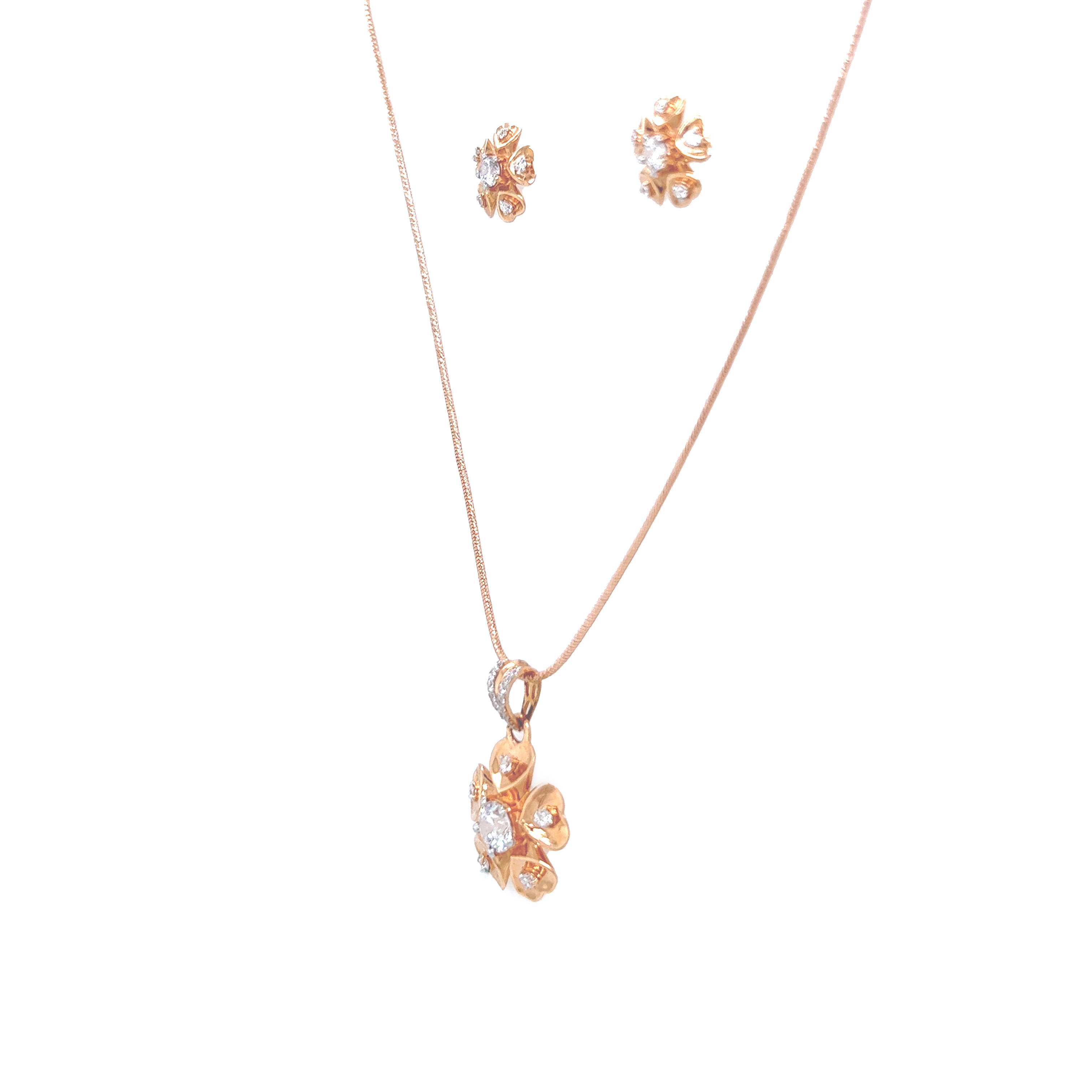 Splendid Gold Pendant And Earrings Set