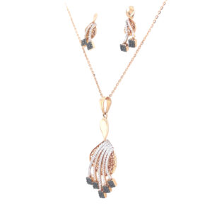 Geometeic Mesh Gold Pendant And Earrings Set