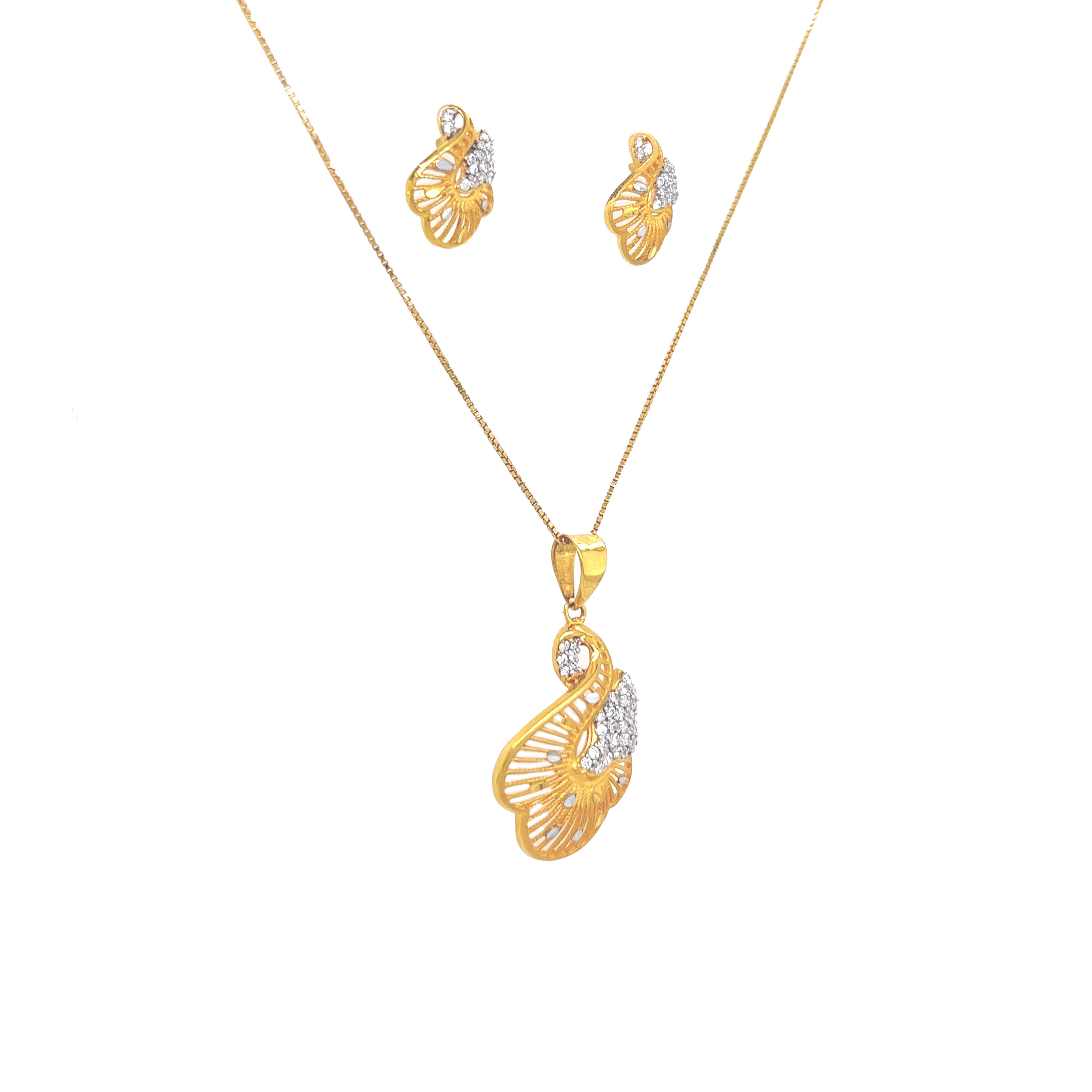 Traditional Paisley Gold Pendant And Earrings Set