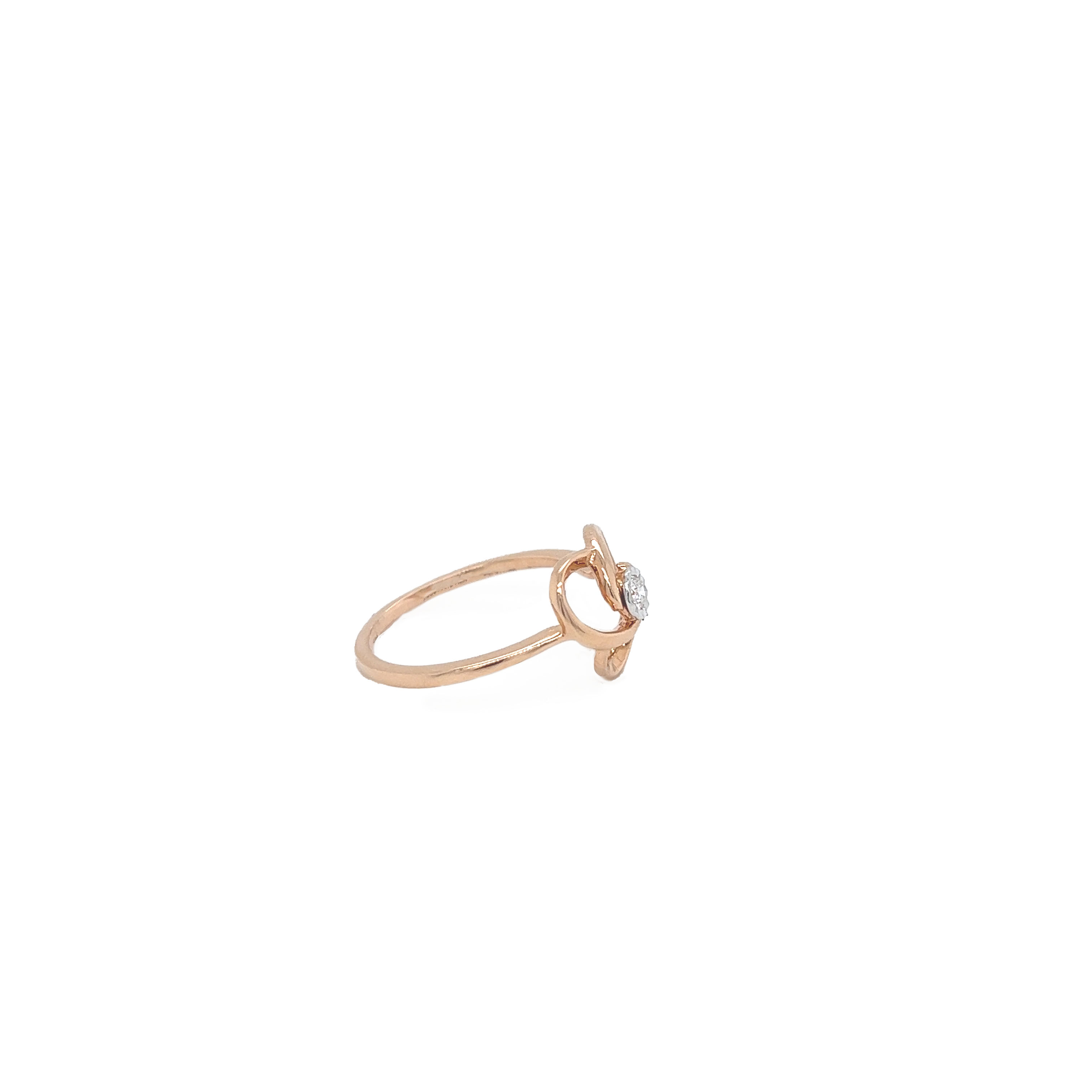 18k Gold Sleek  Diamond  Ring