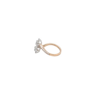 18k Gold  Extraordinary Diamond  Ring