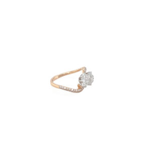 18k Gold  Extraordinary Diamond  Ring