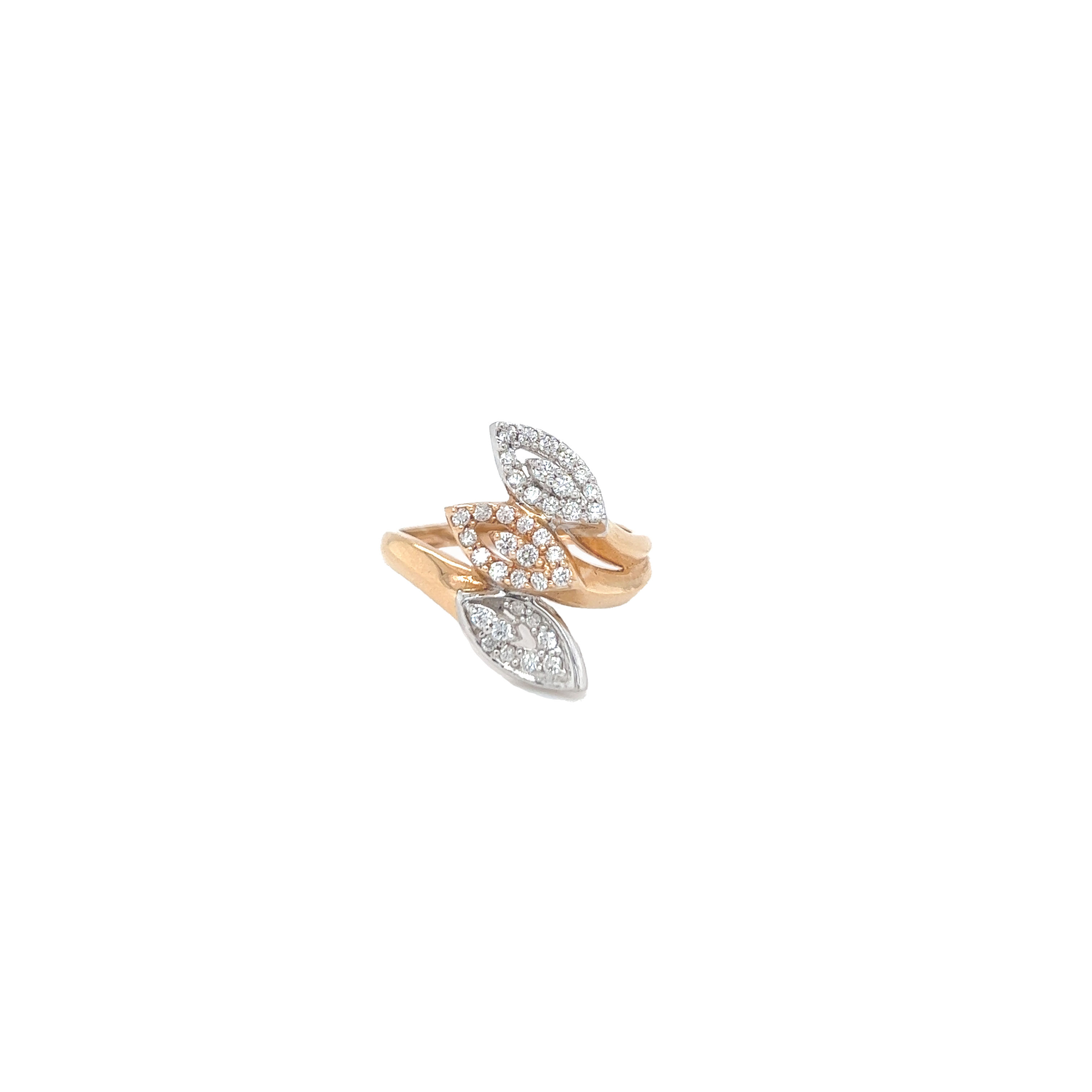 18k Gold Sweet Hurricane Diamond Ring