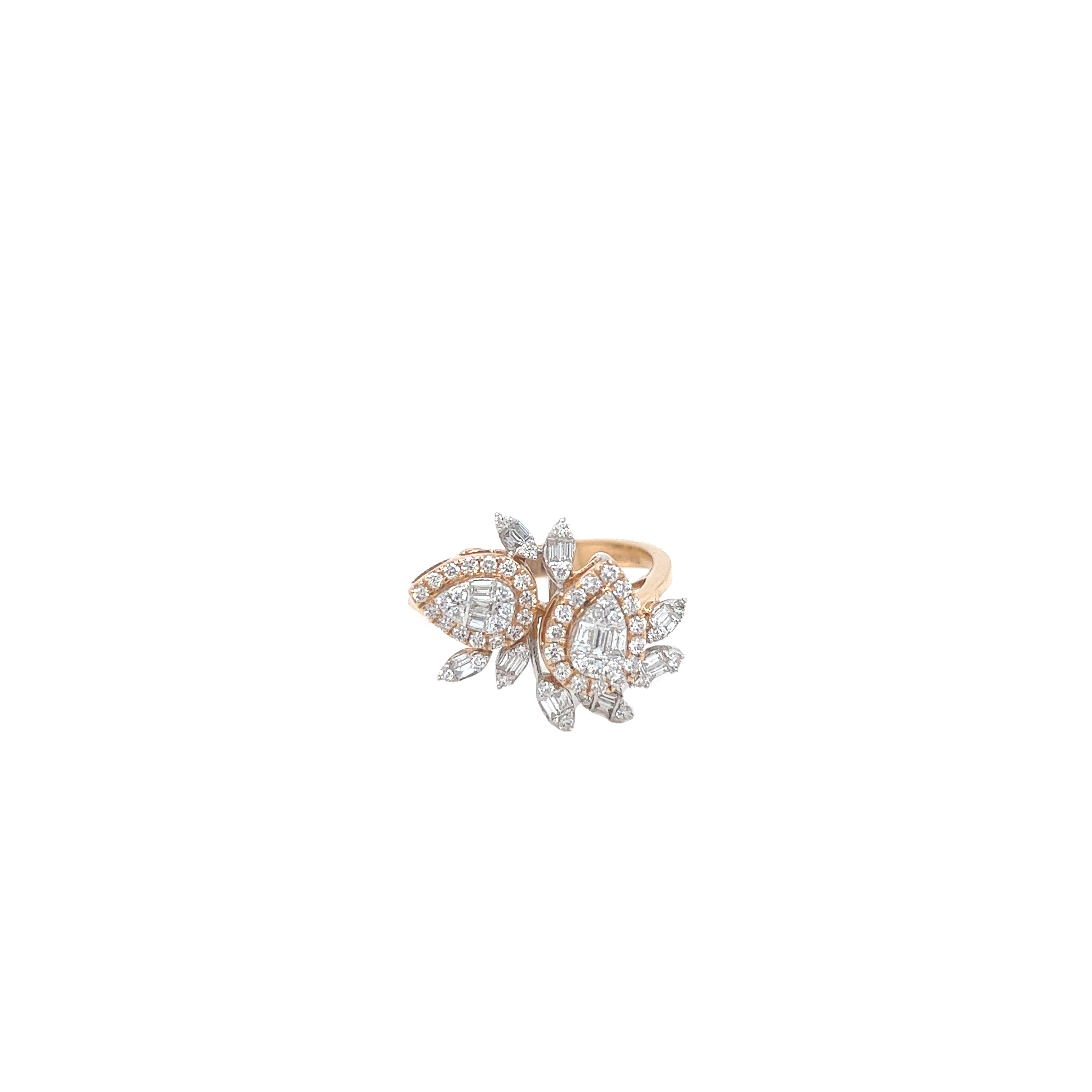18k Gold Enamouring Diamond Ring