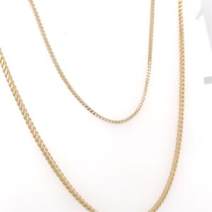 Couple opulent chain