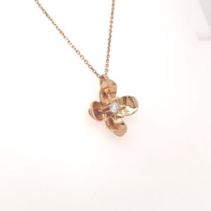 Flower pendant
