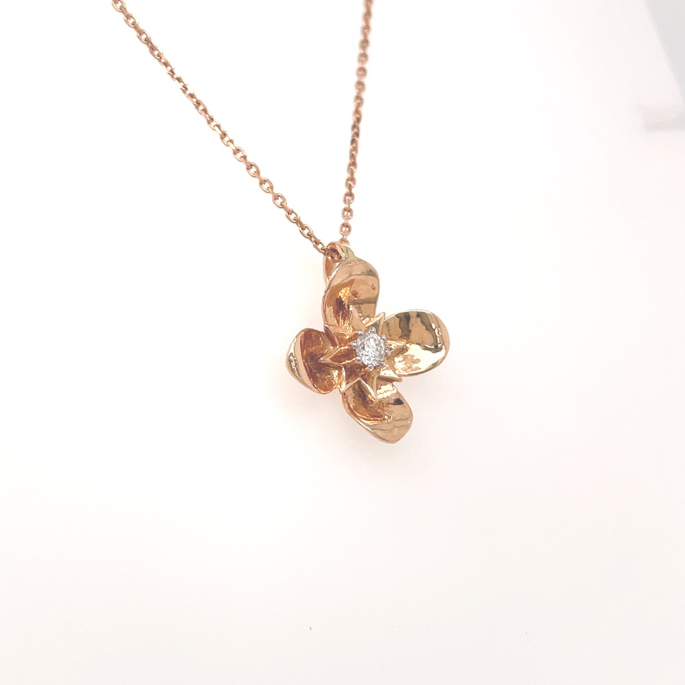 Flower pendant