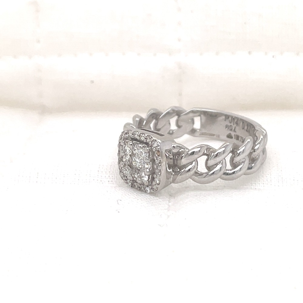 Elegant Floret Diamond Ring