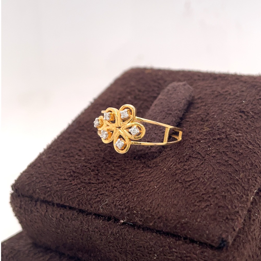 Trickel Diamond Ring