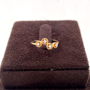 Ella Wavy Diamond Ring