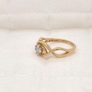 Curve Miracle Plate Diamond Ring