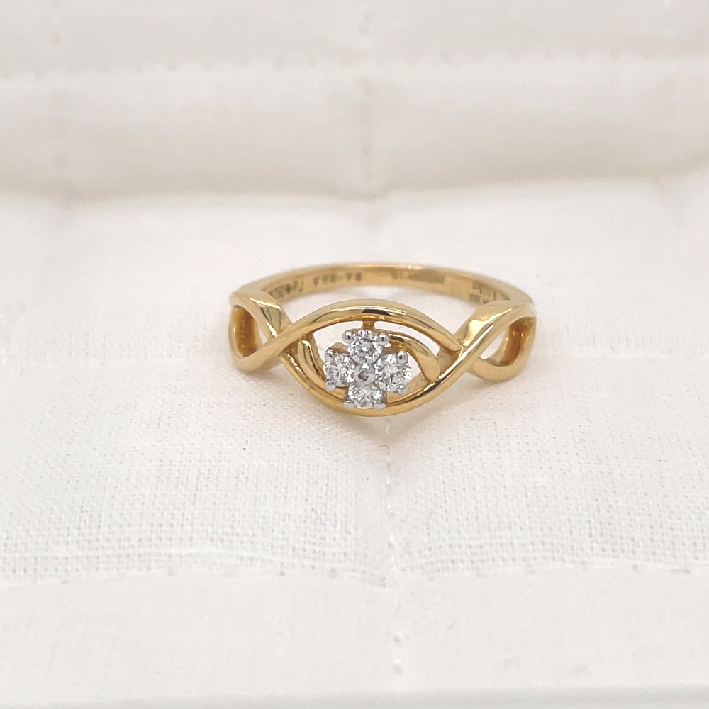 Curve Miracle Plate Diamond Ring