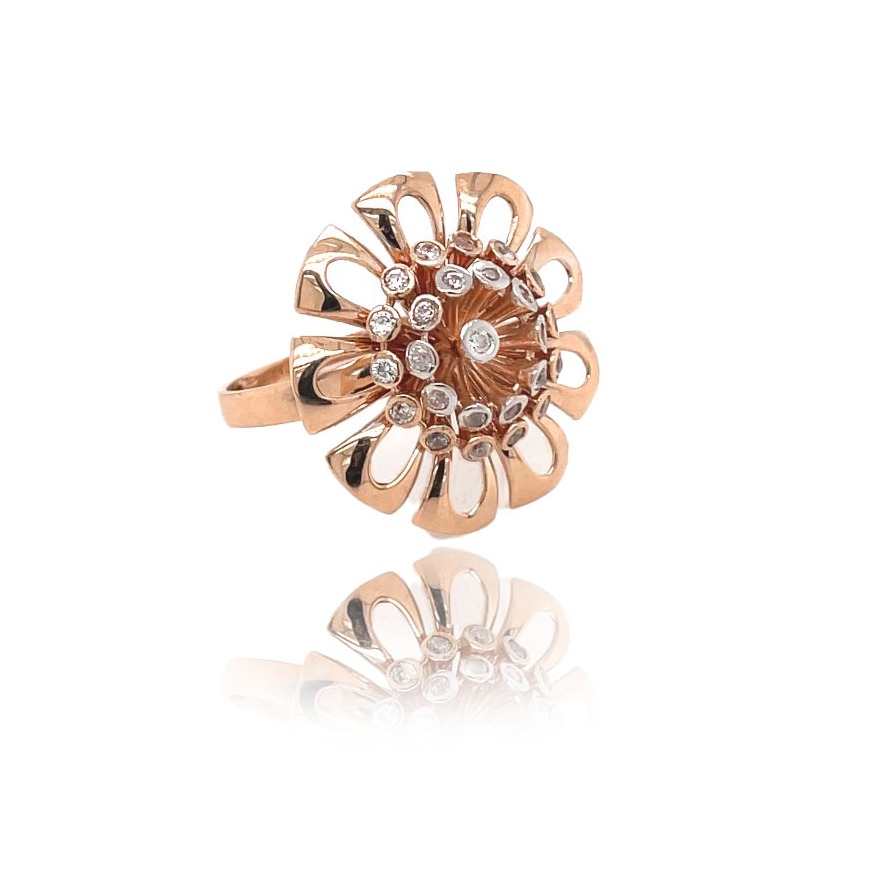 Gold Floral ring - Image 2