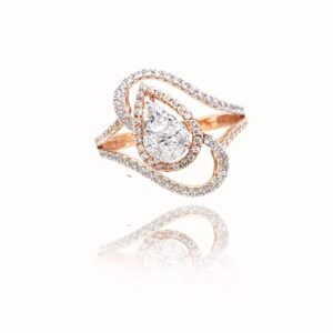 Gold diamond ring