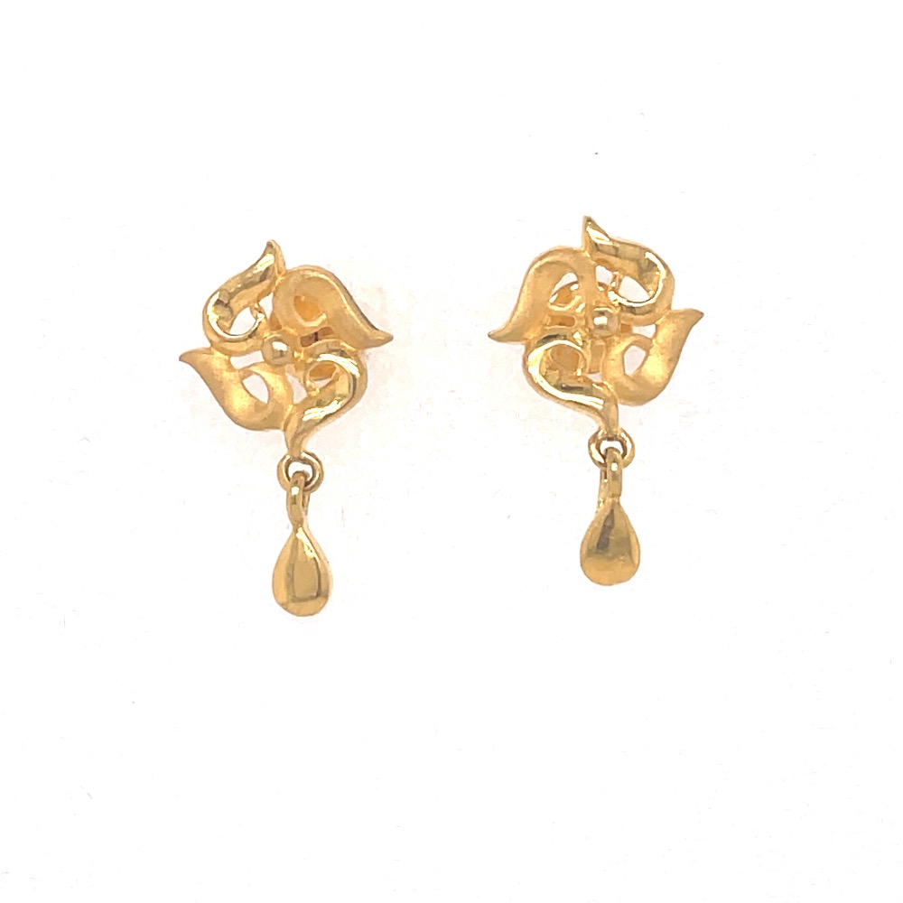 Goldie hanging earring