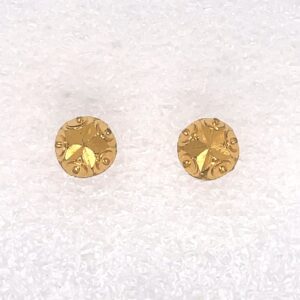 Bold stud earring